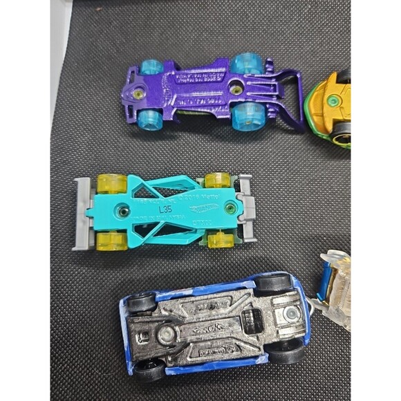 Hot Wheels Lot of 5 Mad Splash, Brit Speed, Super Stinger, DTX08 - Picture 11 of 12